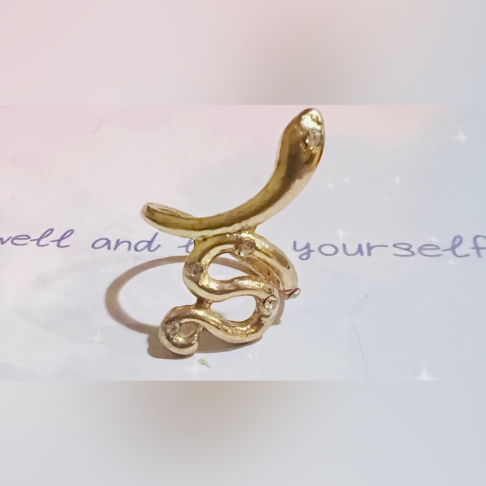 💍Elegant Gold-Tone Women's Ring